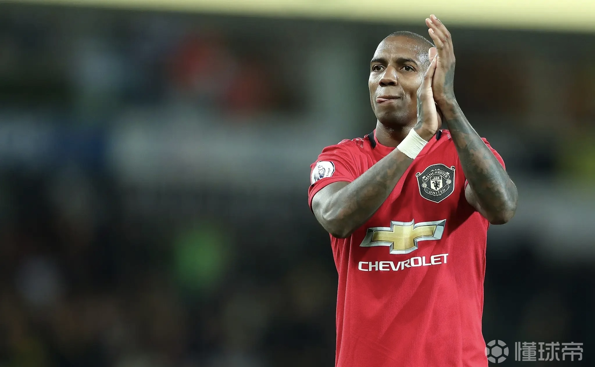 40岁的阿什利扬结束23年职业生涯，将在赛季末退...